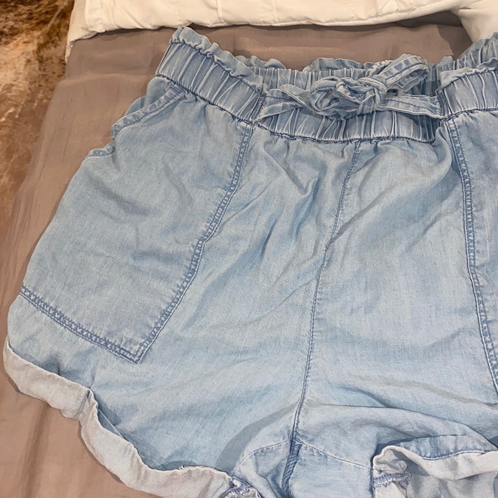 ⚡️arie shorts !
